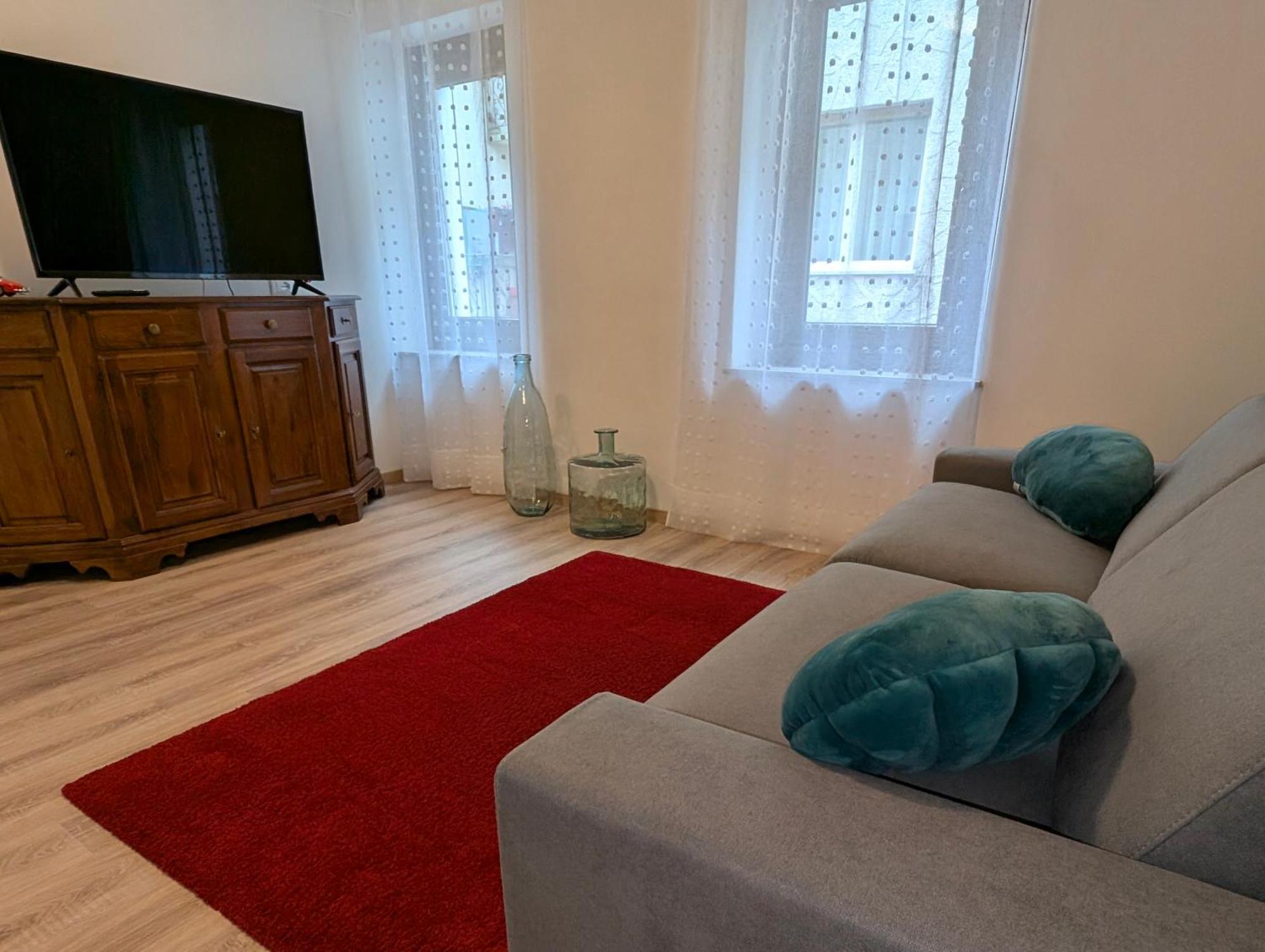 Spazioso E Completo Appartamento Con 3 Camere, Doppi Servizi, Fino A 8 Posti Letto ペダヴェーナ エクステリア 写真